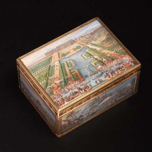Snuffbox