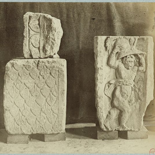Piliers aux armes de Mars, collections du musée Carnavalet, 3ème arrondissement, Paris.