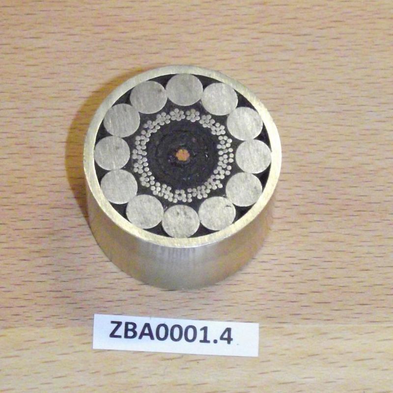 Submarine cable cross section