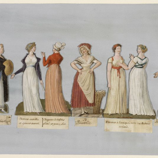 Sept costumes féminins.