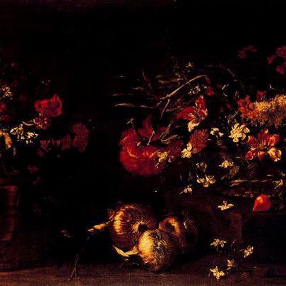Vases and onions