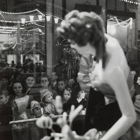 Vitrine magasin du Printemps, Paris