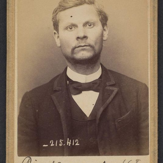 Pivat. Georges, Léopold. 34 ans, né à Vauxcié (Aisne). Tailleur d'habits. Anarchiste. 9/3/94.