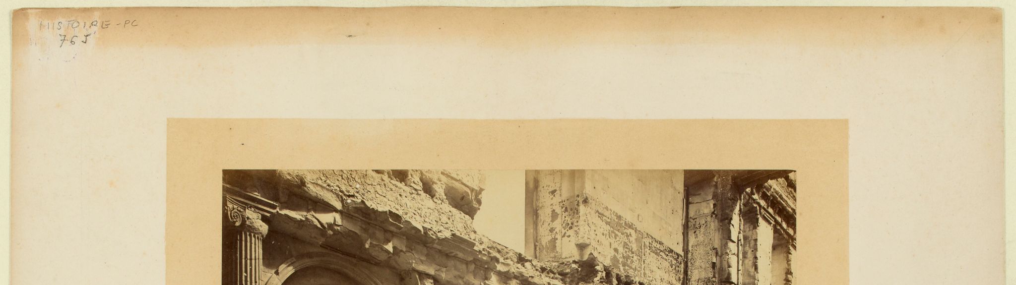 Photographies des ruines de la Commune : Tuileries - Péristyle.