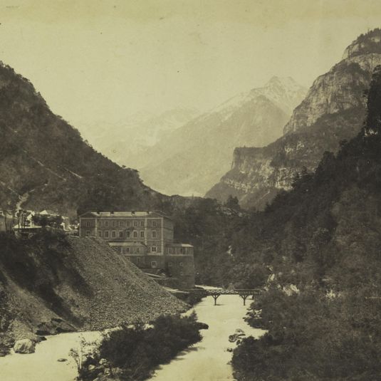 Eaux-Chaudes, Pyrenees (verso)
