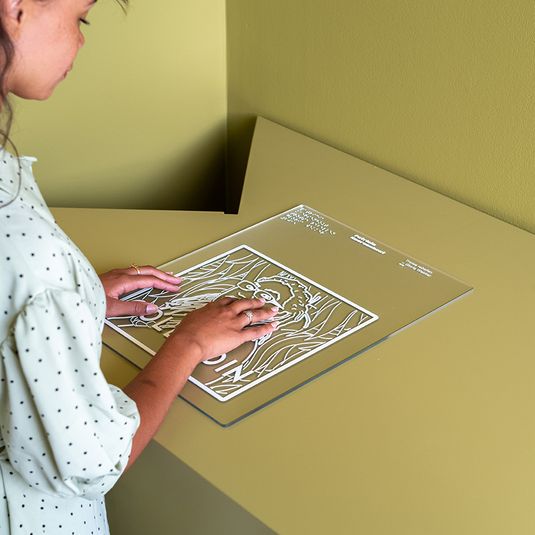 Tactile drawing | Text Description, Proud Rebels - Gloria Wekkerand Multi Sensory Artworks