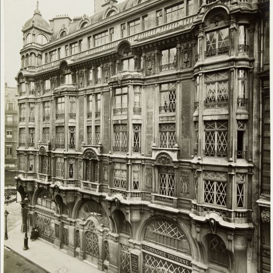 Maison à l'angle de la rue Danton et de la place St André des Arts 16 avril 1918