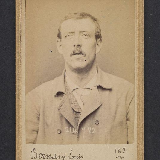 Bernaix. Louis. 29 ans, né à Clichy. Couvreur. Anarchiste. Fiché le 27/2/94.