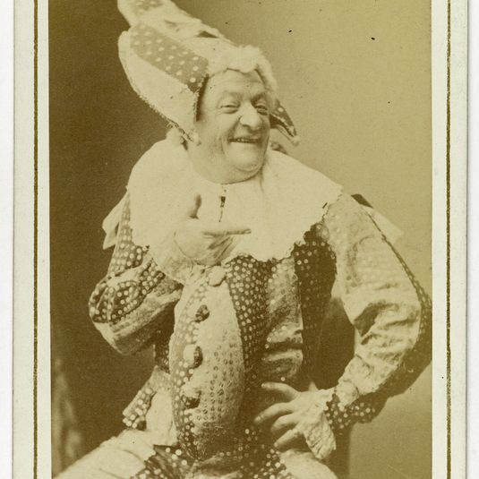 Portrait de Louis Emile Hesnard (1825-1903), dit Montrouge, compère de revues, acteur et architecte.