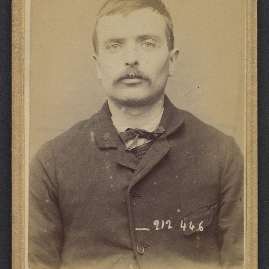 Defosse. Claude (dit Delfosse ou Lafosse). 29 ans, né à Arbeuf (Nièvre). Cocher. Anarchiste. 2/1/94.