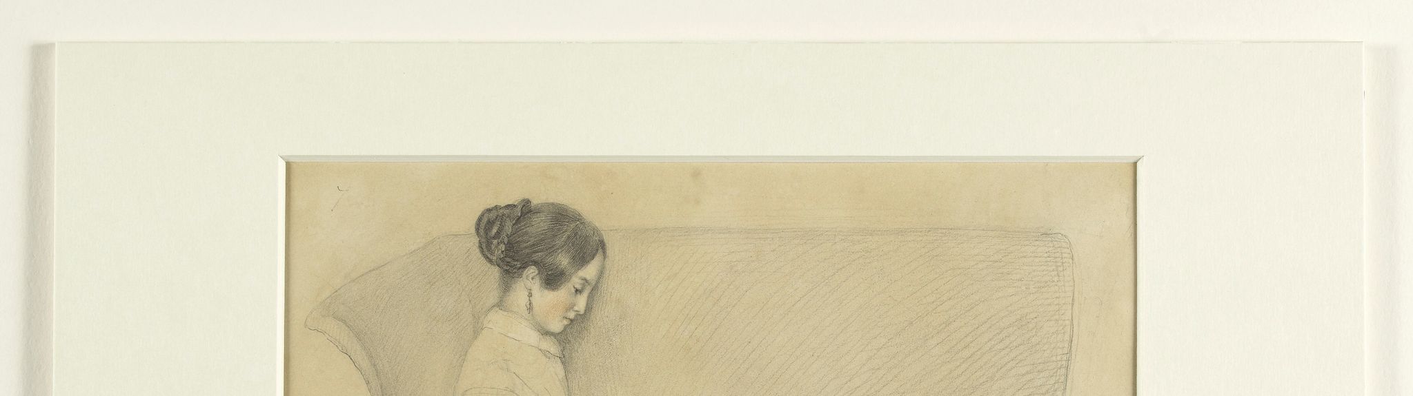 Léopoldine lisant, encadrée par Mme Hugo avec un fragment de robe et deux phrases autographes de Victor Hugo.