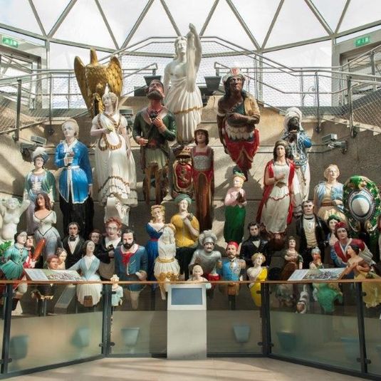 22. Figureheads