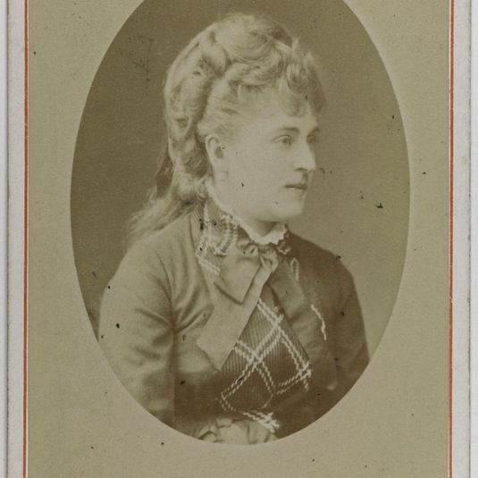 Portrait d'Adeline Blanche Pierson, (1842-1919), (actrice)
