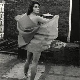 Untitled (Romero Cavalcanti wearing Parangolé Cape 25, New York City, 1972)