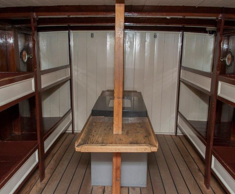 Forward Deckhouse