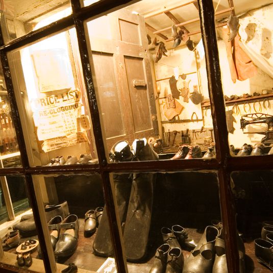 Traders of Lark Hill Place: Clogger and Shoehouseman
