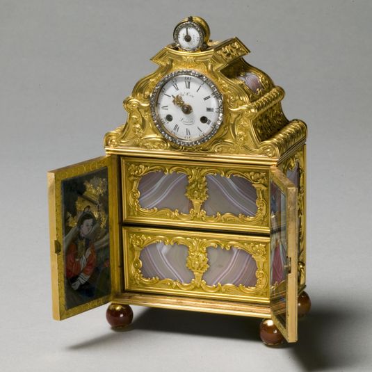 Cabinet Clock