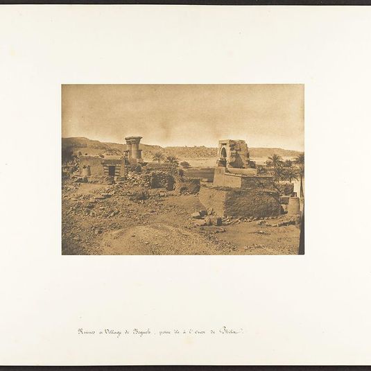 Ruines et Village de Begueh, petite île à l'Ouest de Philae