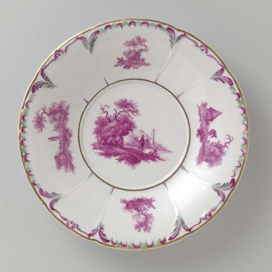 Tureen and stand