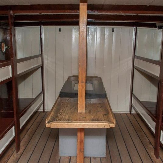 15. Forward deckhouse