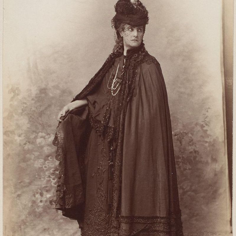 Madame Douane
