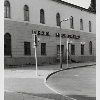Berlin Geisterbahn - Berlin Stillgelegt (west): Lehrter Bahn: Spandau, 17-8-83; voorzijde