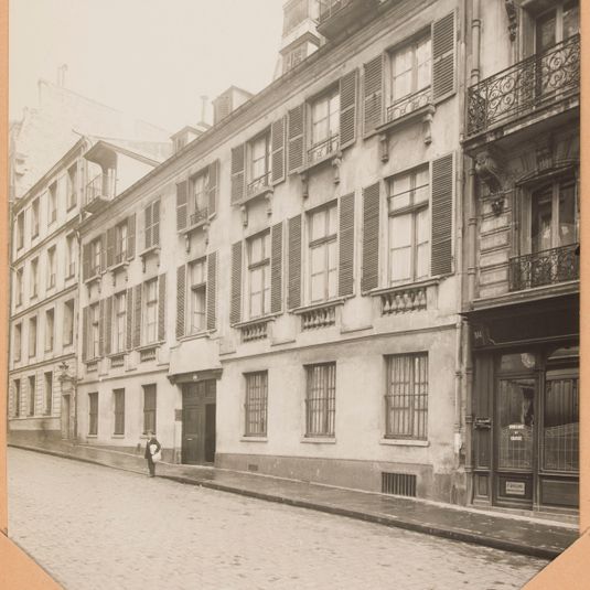 Façade sur rue, 106 rue du Faubourg-Poissonnière, 10ème arrondissement, Paris. 27 avril 1920.