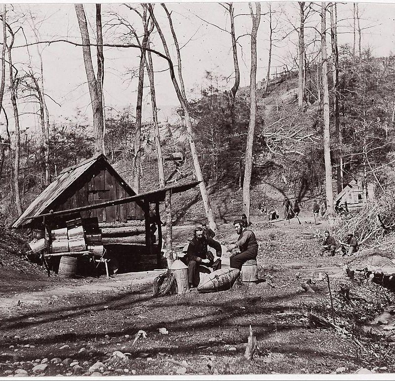 [A Union Station on the James River Established for Extracting Gunpowder from Confederate Torpedoes]
