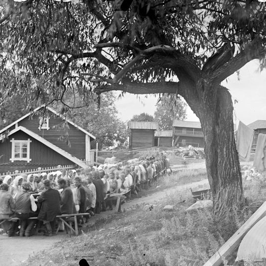 Verhon Kartano / Valokuvaus, työ ja taide