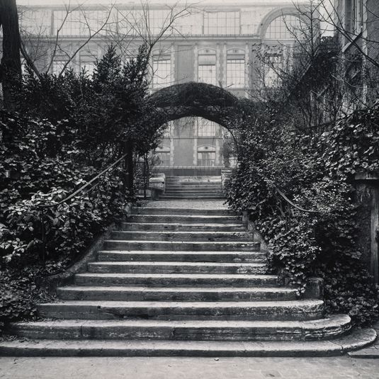 Jardin, vue pittoresque, escalier, 121 rue du Faubourg-Poissonnière, 9ème arrondissement, Paris. 13 décembre 1919.