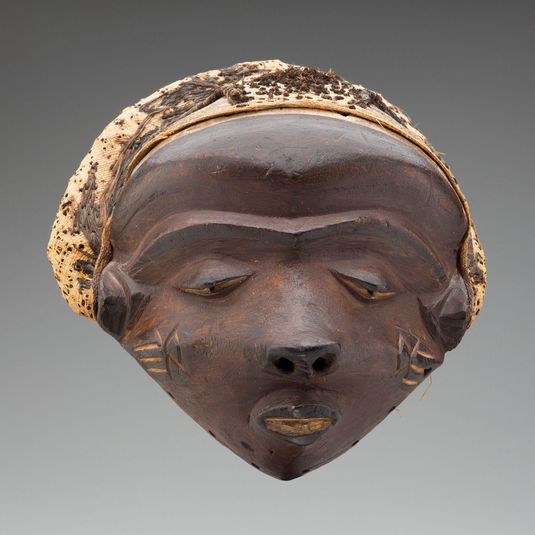 Mask (Mbuya)