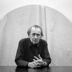 Vito Acconci