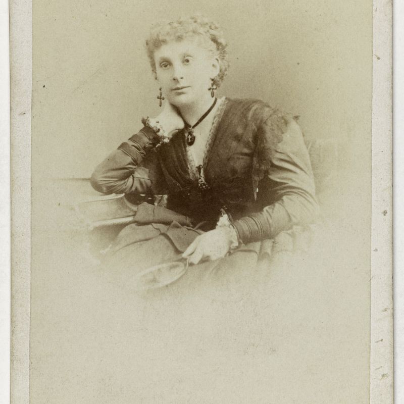 Portrait de la princesse Sophie de Troubetzkoï (1838-1896), duchesse de Morny et femme de Charles de Morny, officier, industriel, homme politique et ambassadeur.