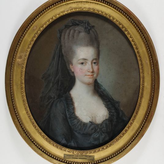 Portrait de femme inconnue, en tenue de deuil